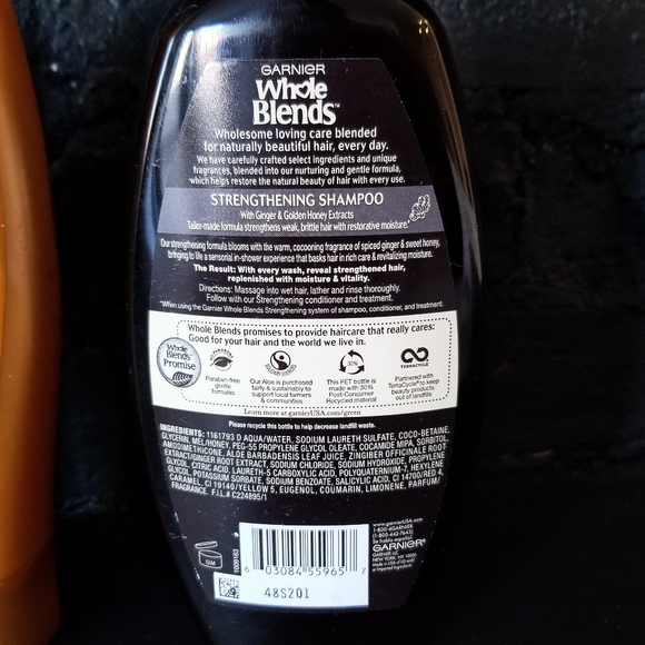 Garnier Whole Blends Shampoo/Conditioner - Picture 3 of 4